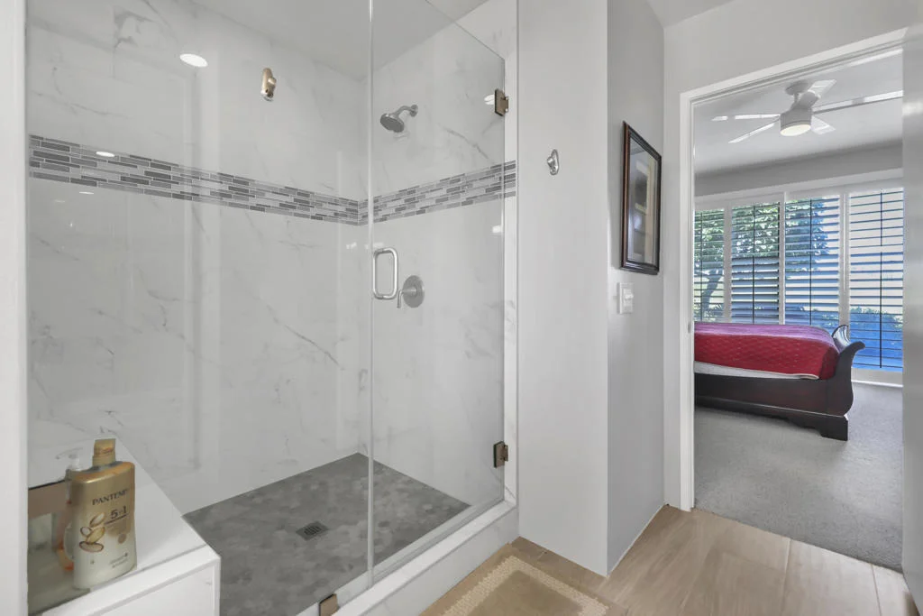 Photo of 54446 Oaktree