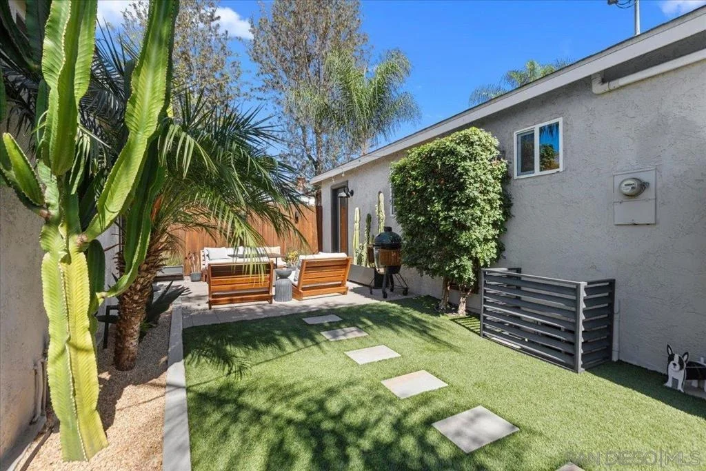 Photo of 4394 Pomona Ave