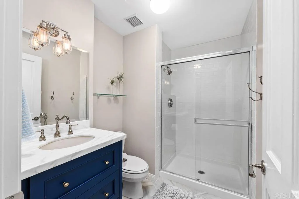 Photo of 5241 Alzeda Drive