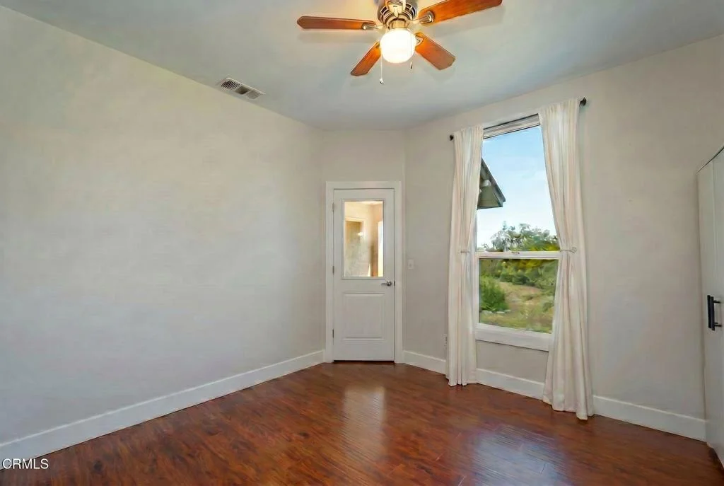 Photo of 112 Whipple Road