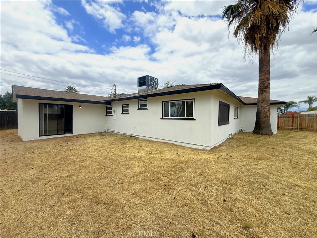 Photo of 490 Avignon Court