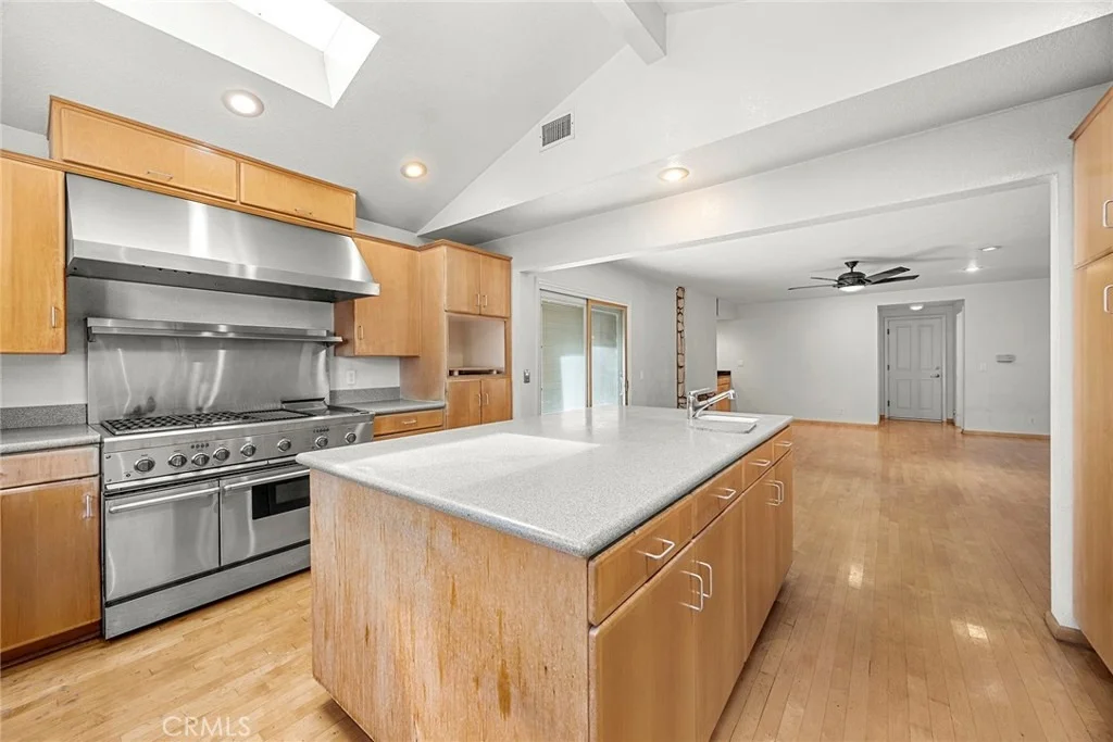 Photo of 5812 Crestview