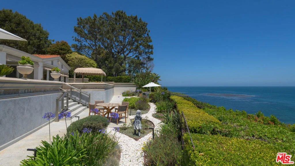 Photo of 29000 Cliffside Drive