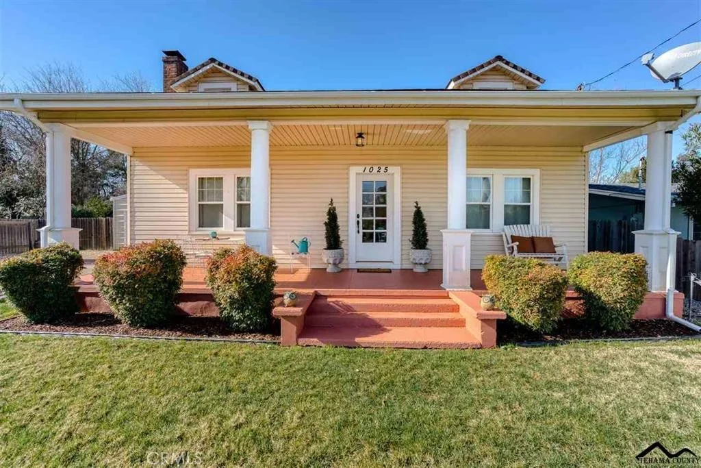 Photo of 1025 Sunrise Drive