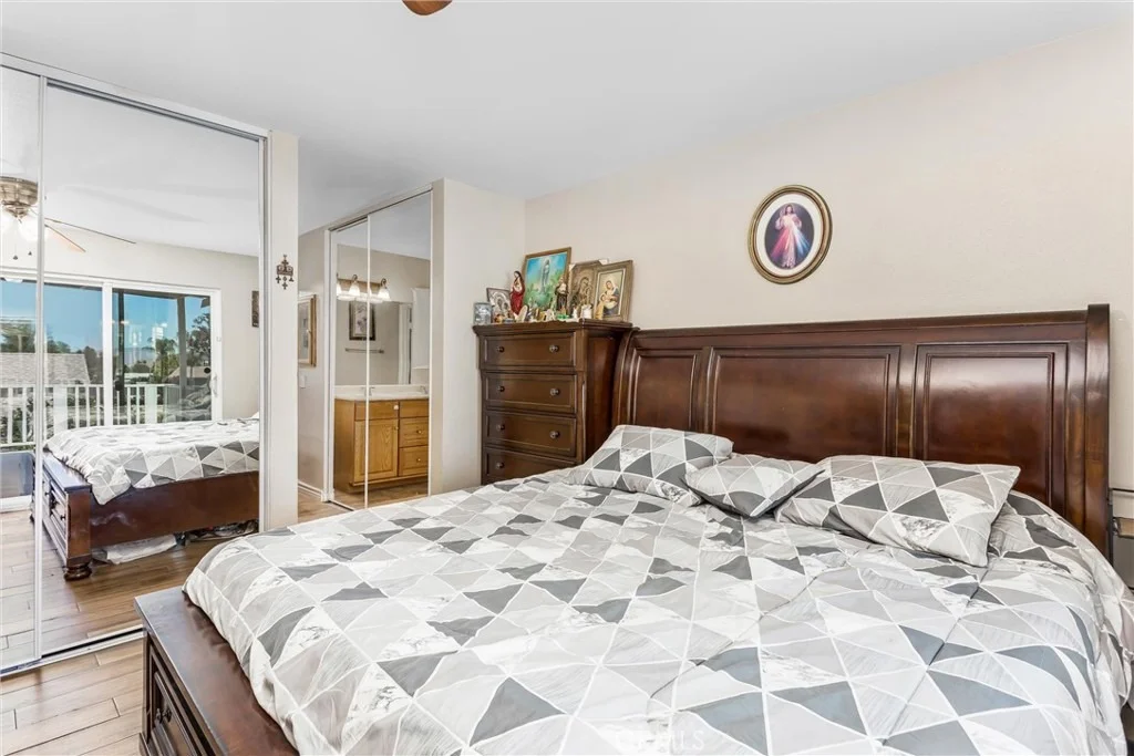 Photo of 1001 Oak Glen
