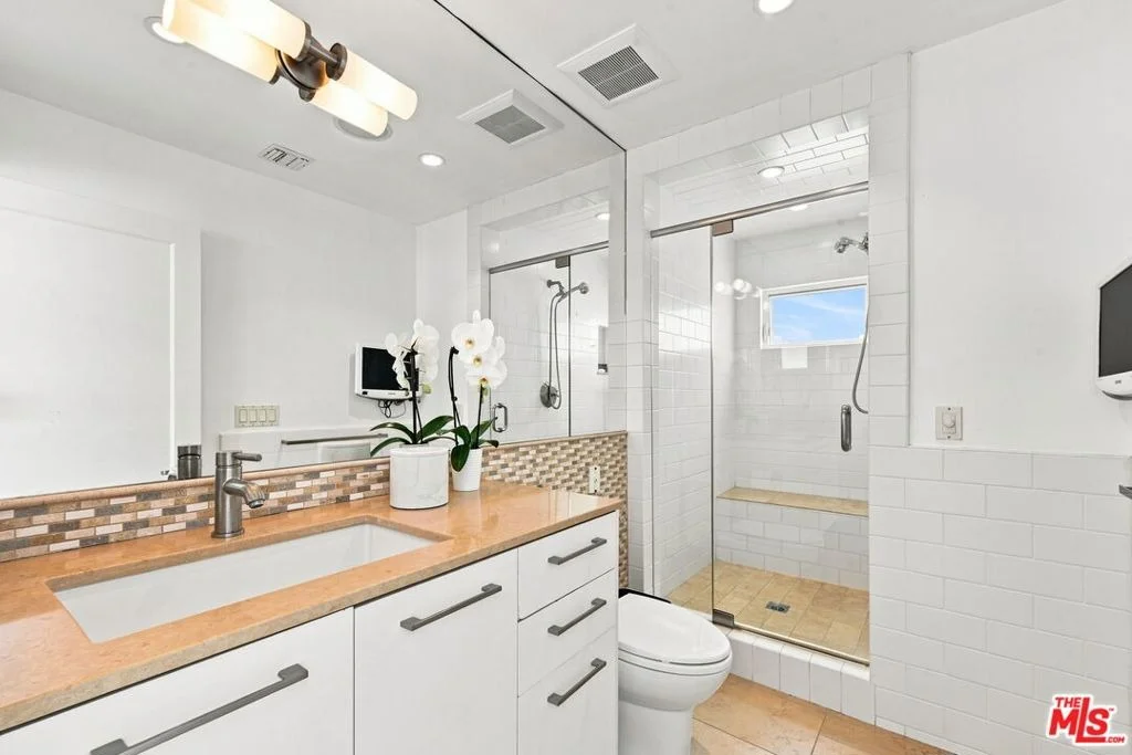 Photo of 24742 Malibu Road
