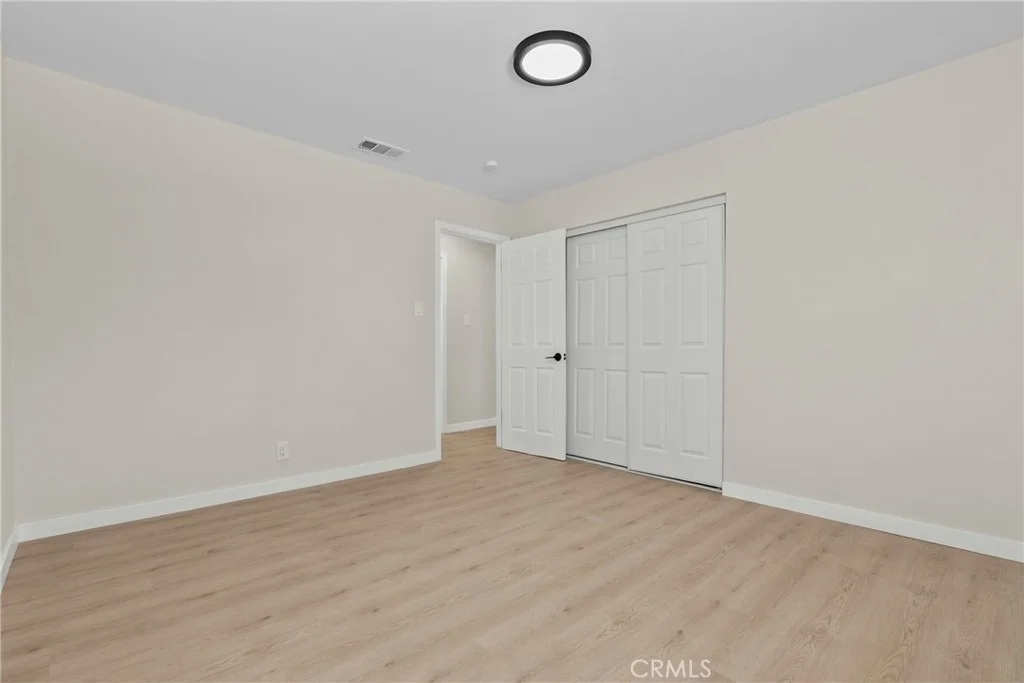 Photo of 512 E Lingard