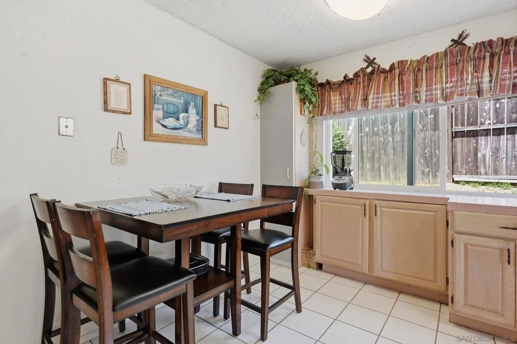 Photo of 707 Granada