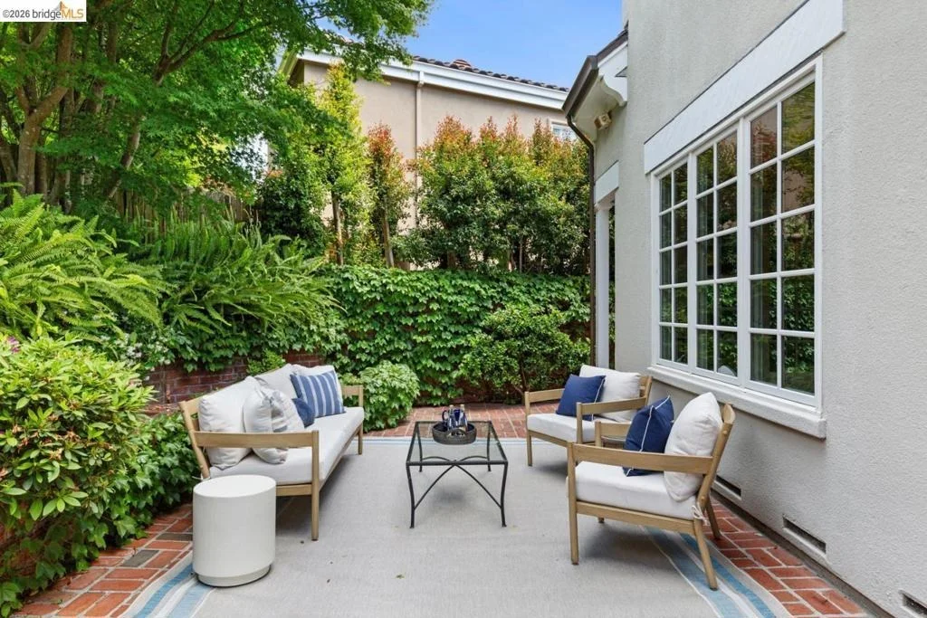 Photo of 618 Mountain Blvd
