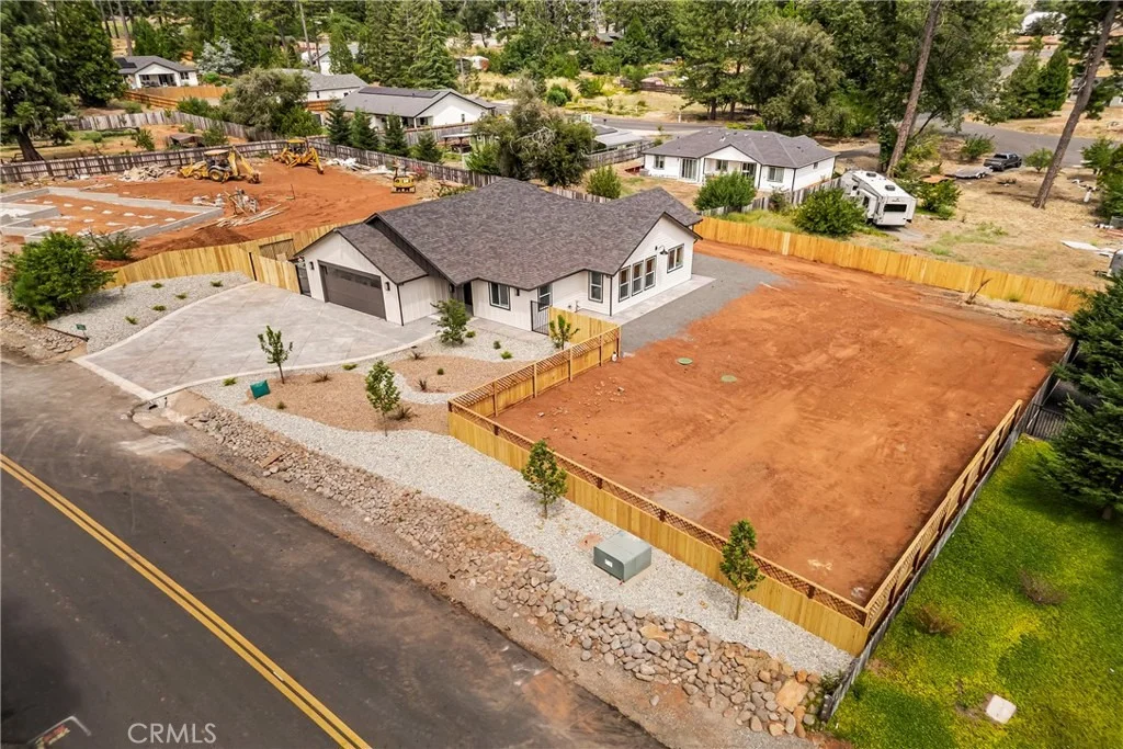 Photo of 1586 Gate Lane
