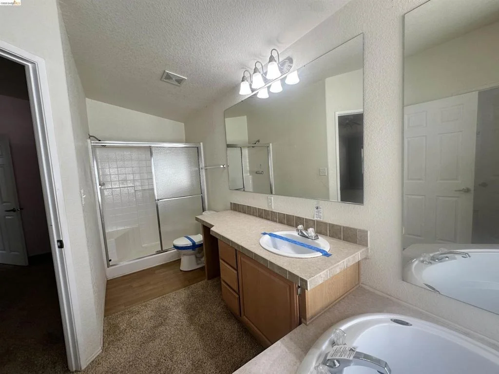 Photo of 20511 Nob Hill Cir