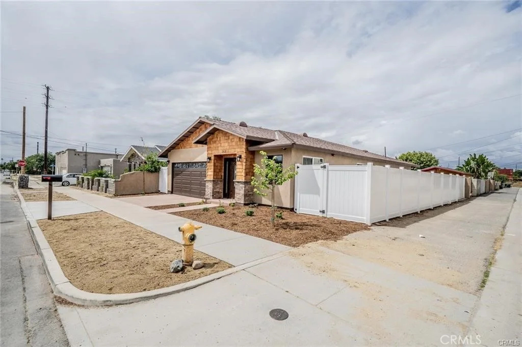 Photo of 263 S 7th Street