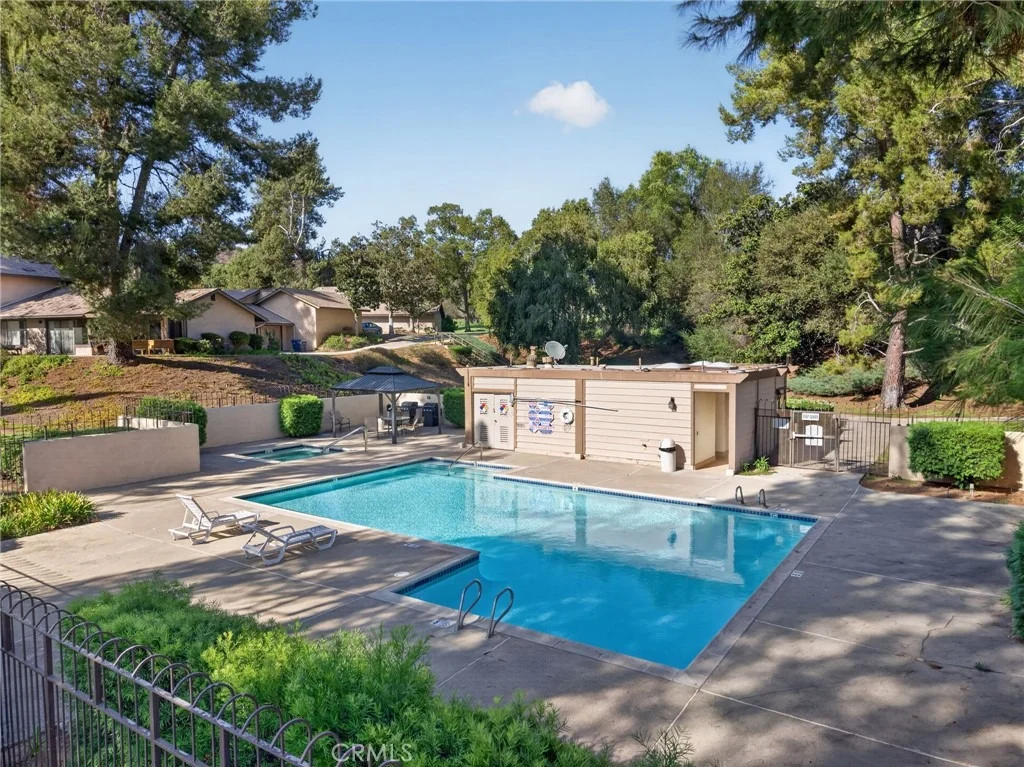 Photo of 1620 Pala Lake