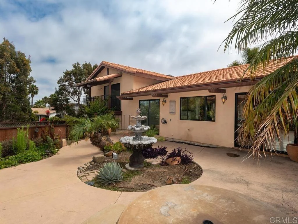 Photo of 4798 Hillside Drive