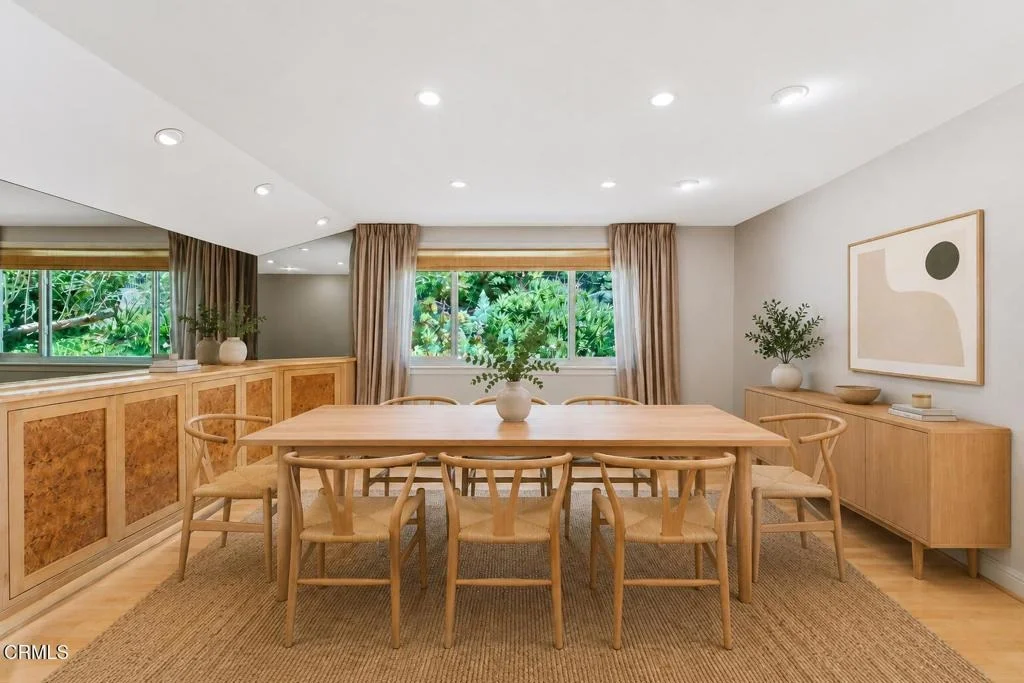 Photo of 405 Woodcliffe Road