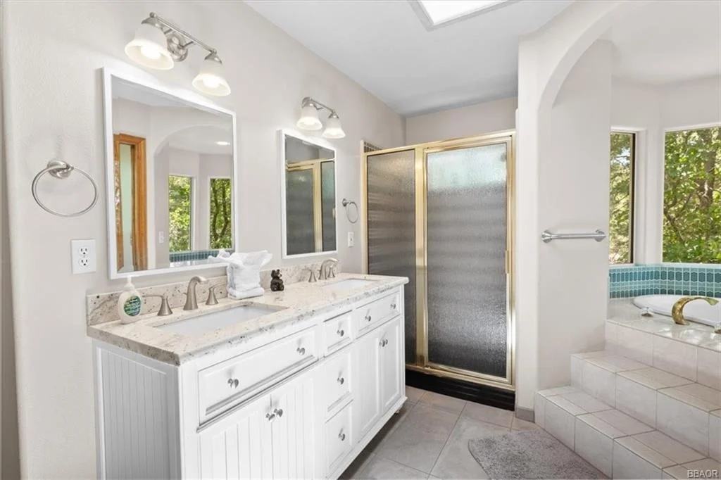 Photo of 1396 La Crescenta Drive