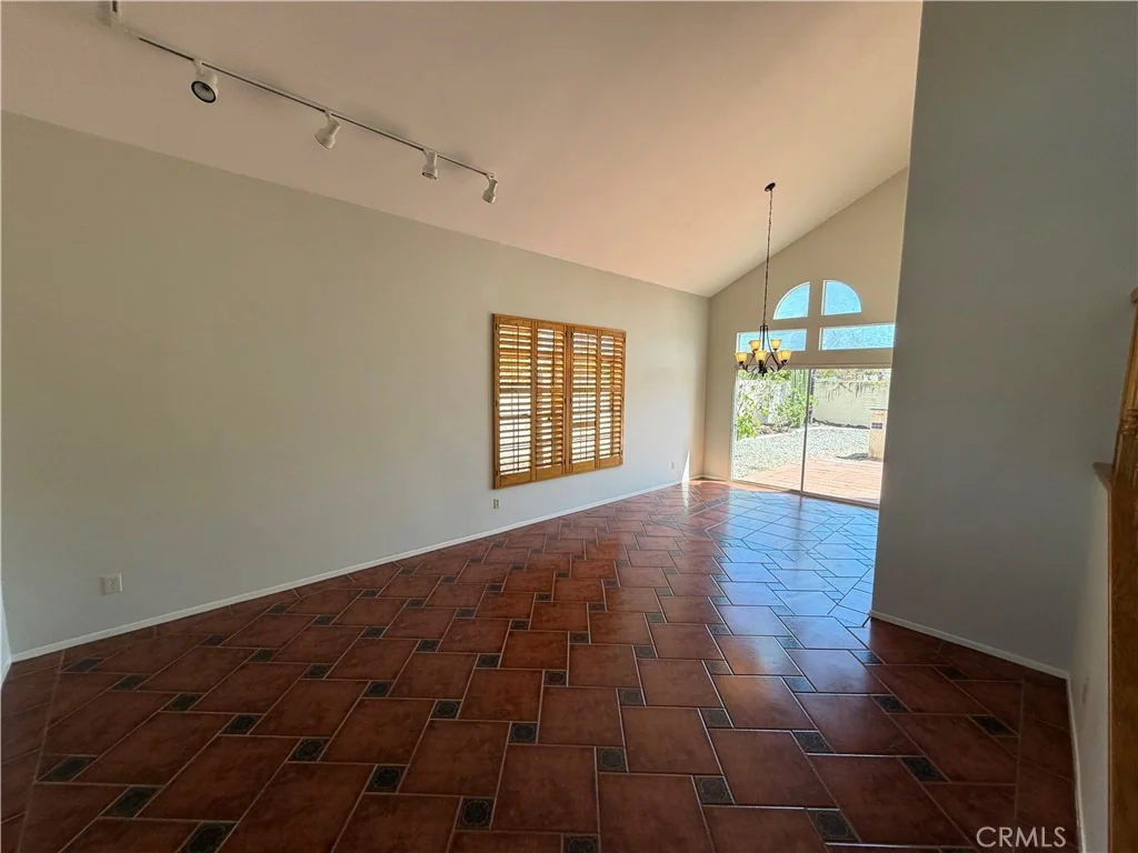 Photo of 8932 Mesa Oak