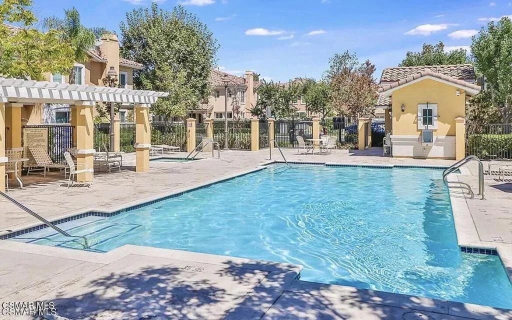 Photo of Unit B at 2916 Esperanza Way