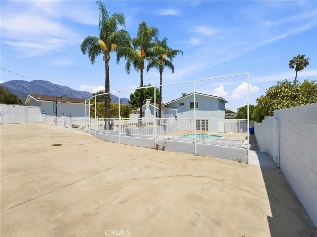Photo of 1623 N Vallejo