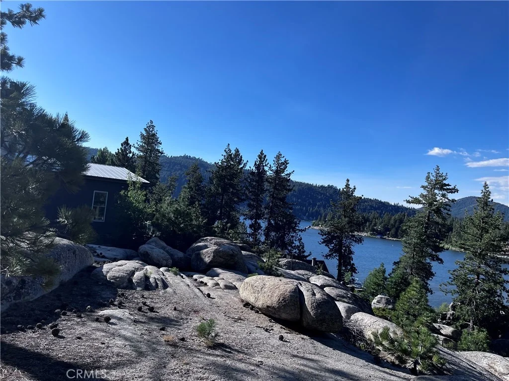 Photo of 831 Cove Drive