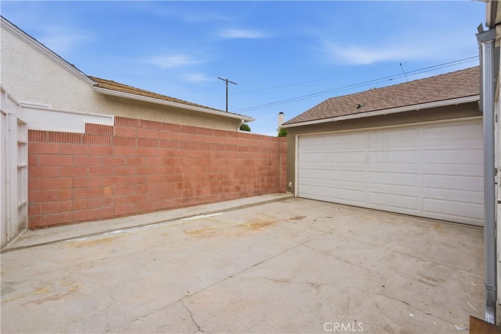 Photo of 5559 E Monlaco