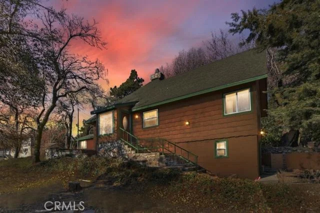 Photo of 990 Summit Drive
