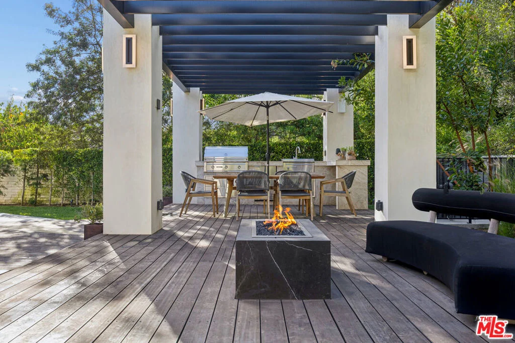 Photo of 11075 W Sunset Boulevard