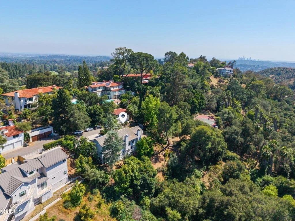 Photo of 405 Woodcliffe Road
