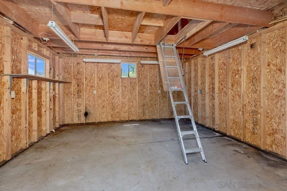 Photo of 3380 Mount Ariane