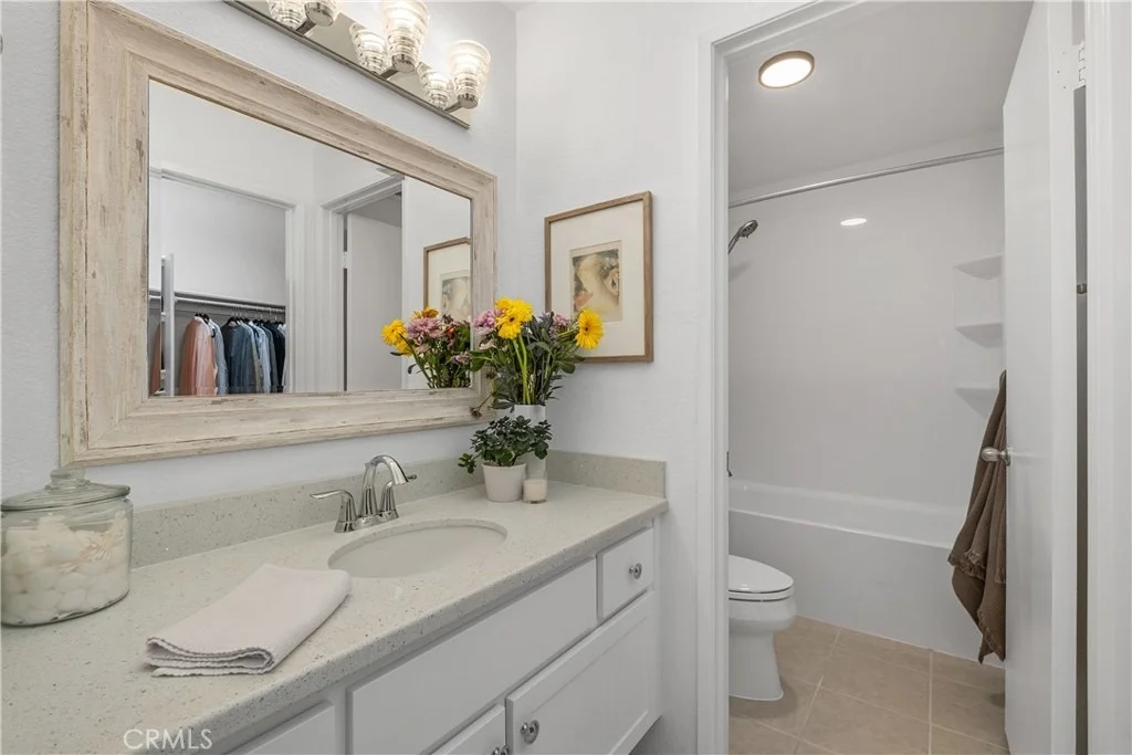 Photo of Unit F at 4 Corniche Drive