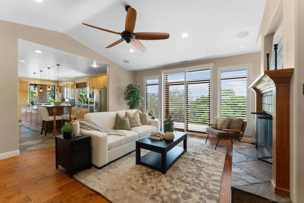 Photo of 12443 Mirar De Valle