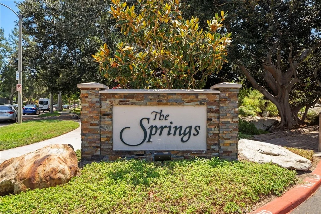 Photo of 63 Streamwood