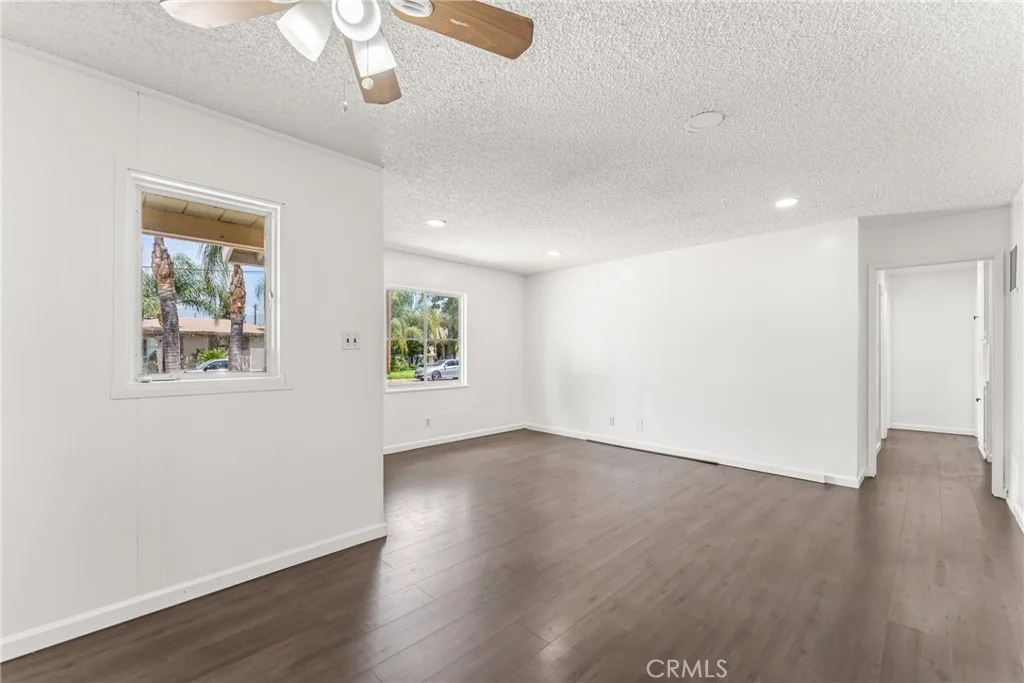 Photo of 237 W Van Koevering Street