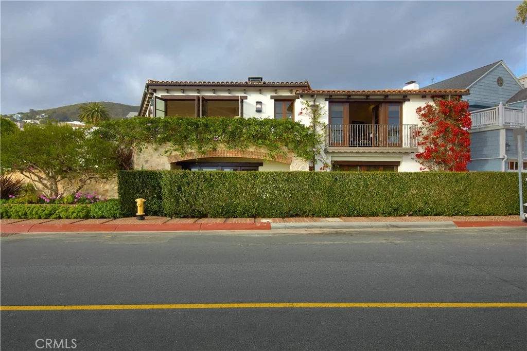 Photo of 1292 Cliff Drive