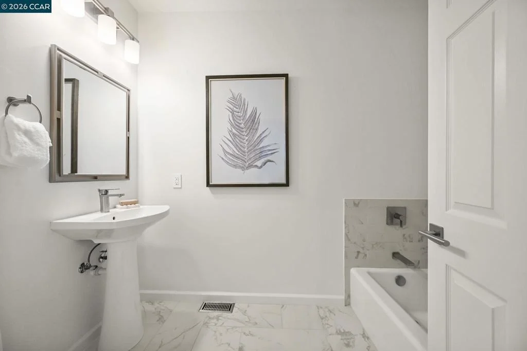 Photo of 1 Oakview Terrace