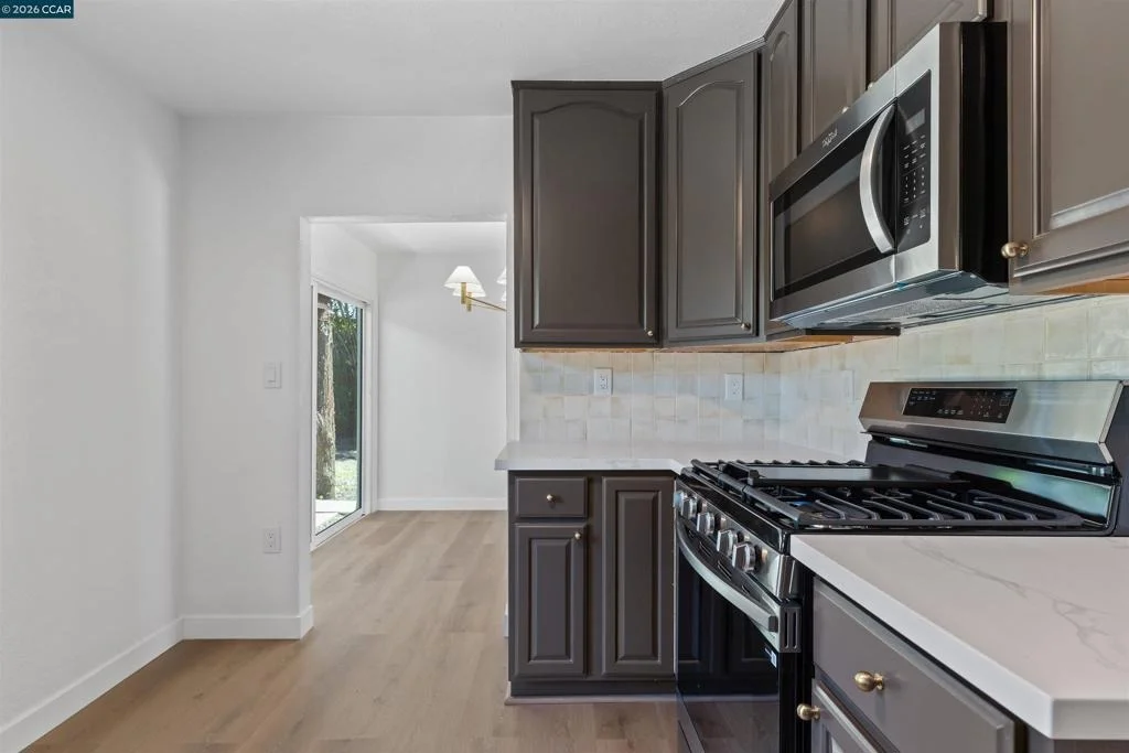 Photo of 2678 Mayfair Ave