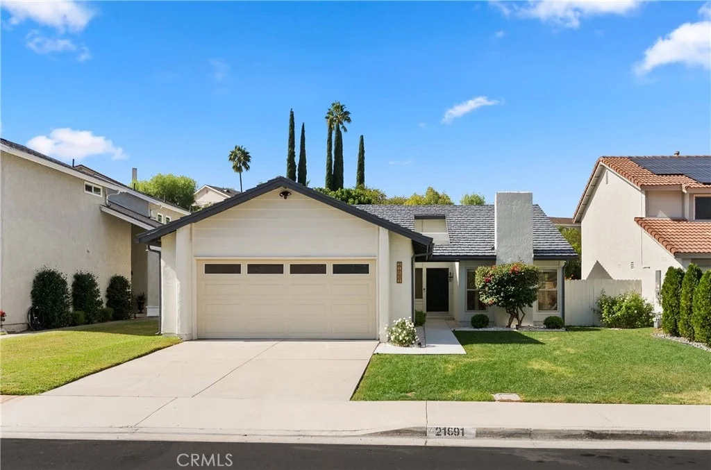Photo of 21691 Cabrosa