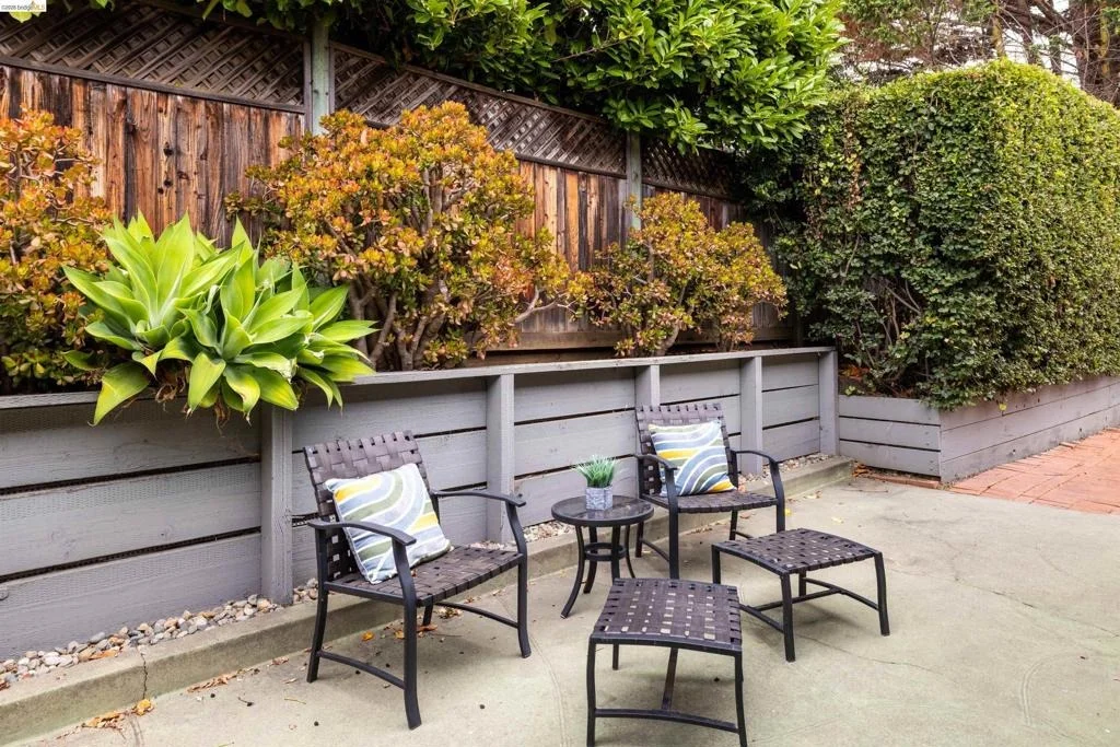 Photo of 7408 Park Vista