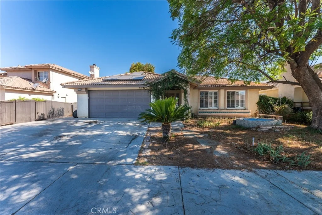 Photo of 955 Peacock Dr