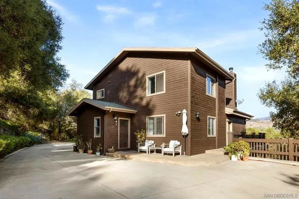 Photo of 32610 Lilac Rd