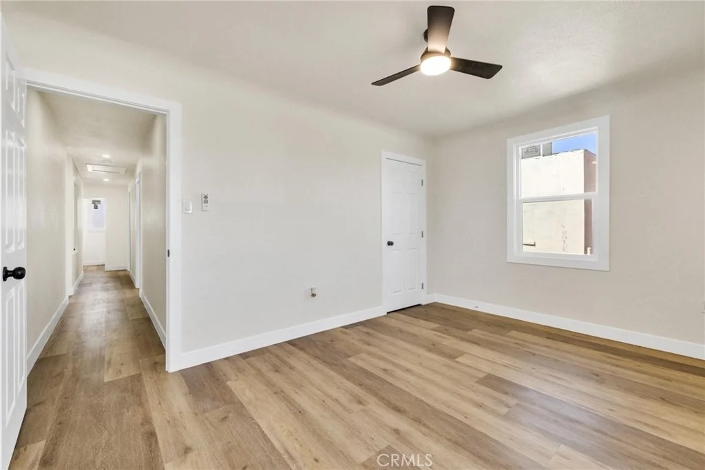 Photo of 124 W Fredricks
