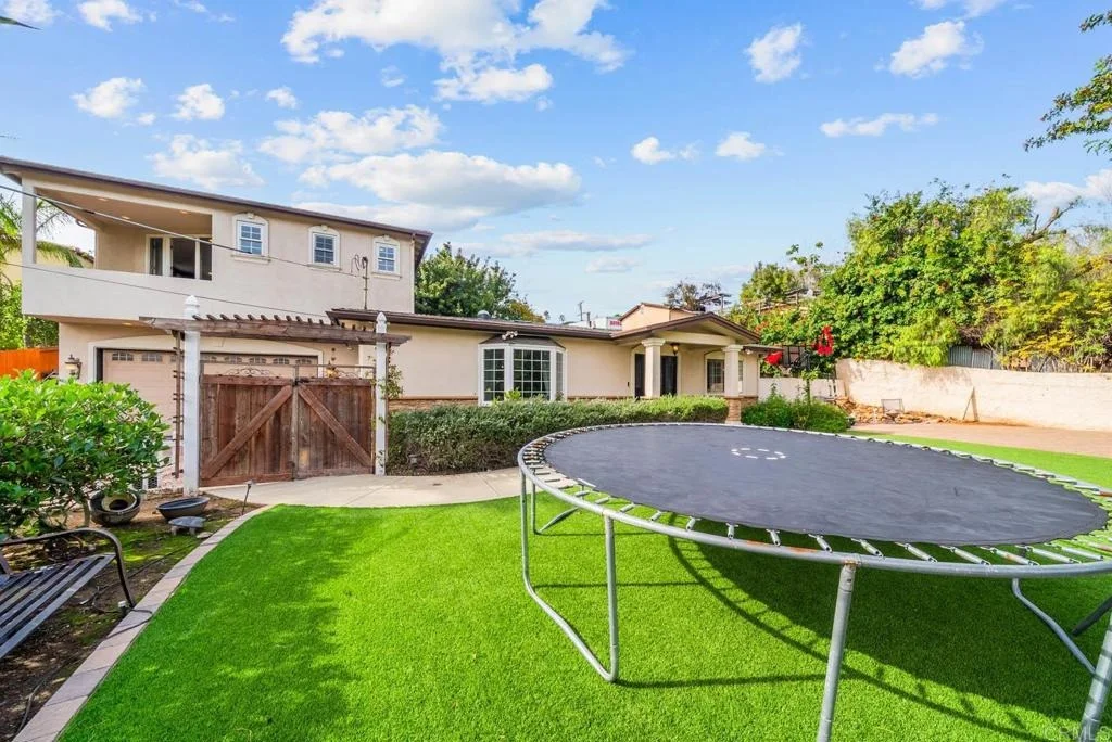 Photo of 10820 Dutton Drive