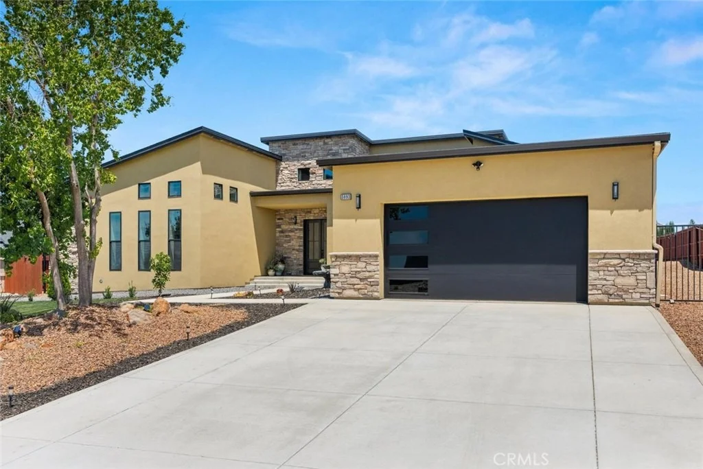 Photo of 5093 Malibu Drive