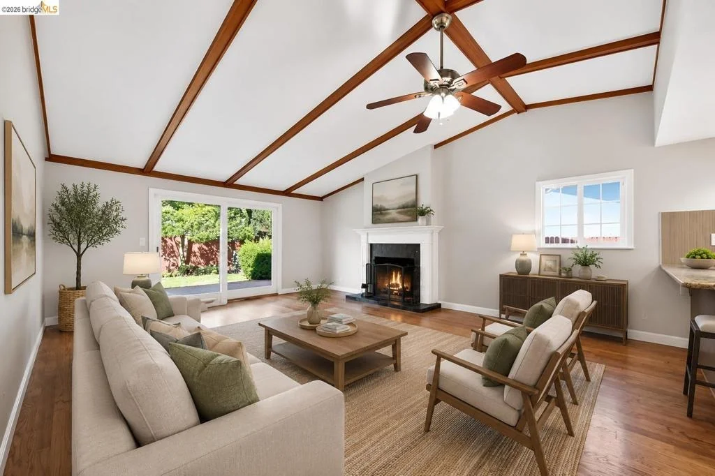 Photo of 901 Helix Dr