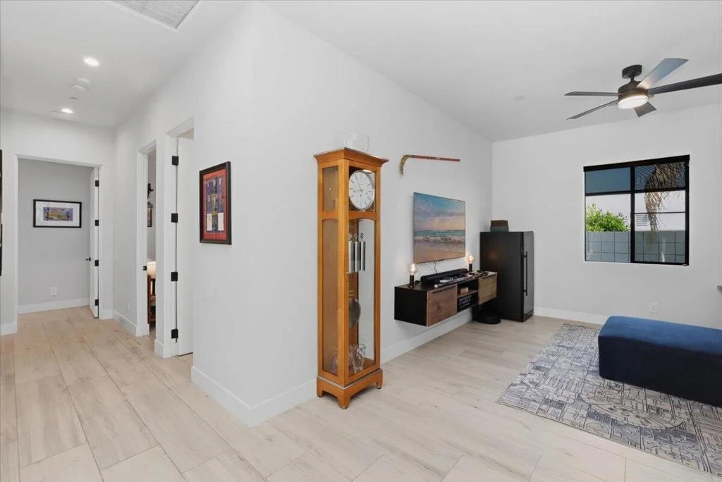 Photo of 54905 Avenida Obregon