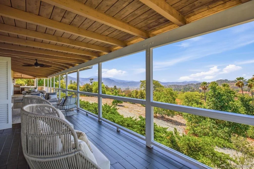Photo of 2613 Sunset Hills