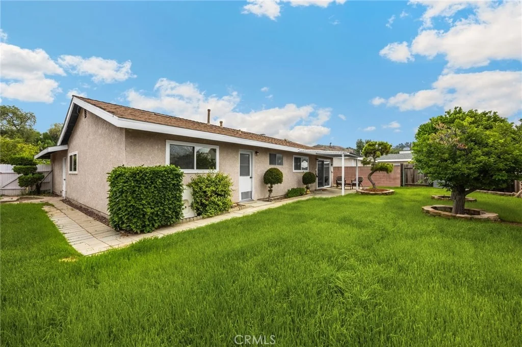 Photo of 978 Orangewood Drive