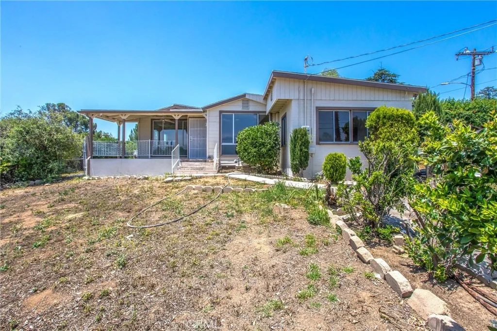 Photo of 12190 Gladys