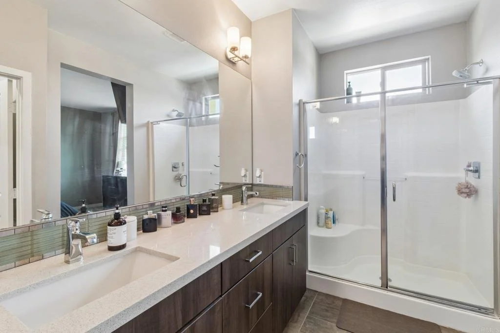 Photo of Unit 3 at 2054 Foxtrot Loop