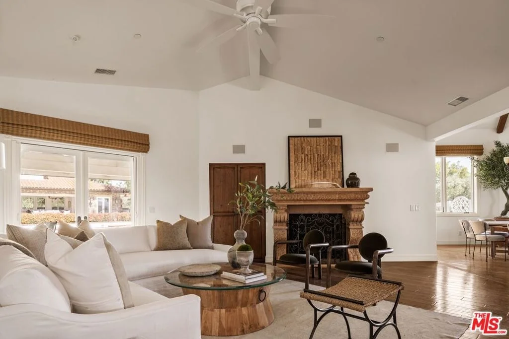 Photo of 2370 N Refugio Road